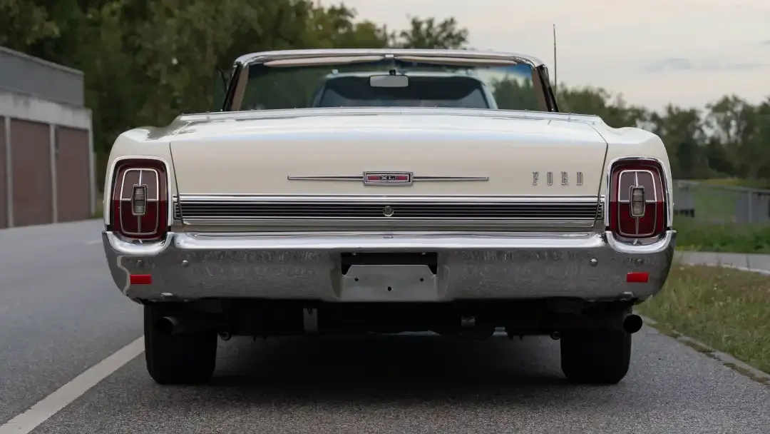 Ford Galaxie