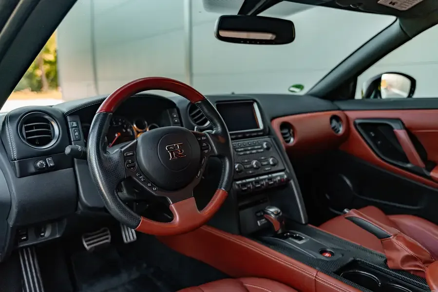 Nissan GT-R