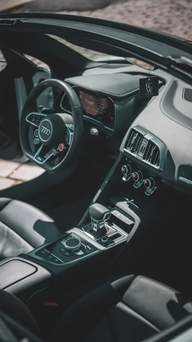 Audi R8