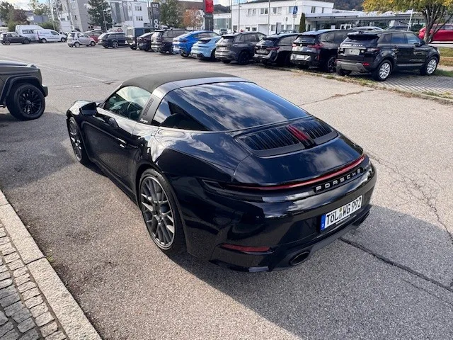 Porsche 911 Carrera 992.2