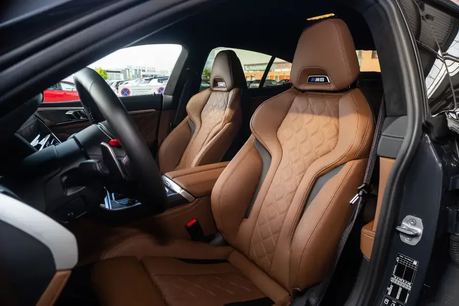 BMW M8 Competition xDrive Gran Coupe