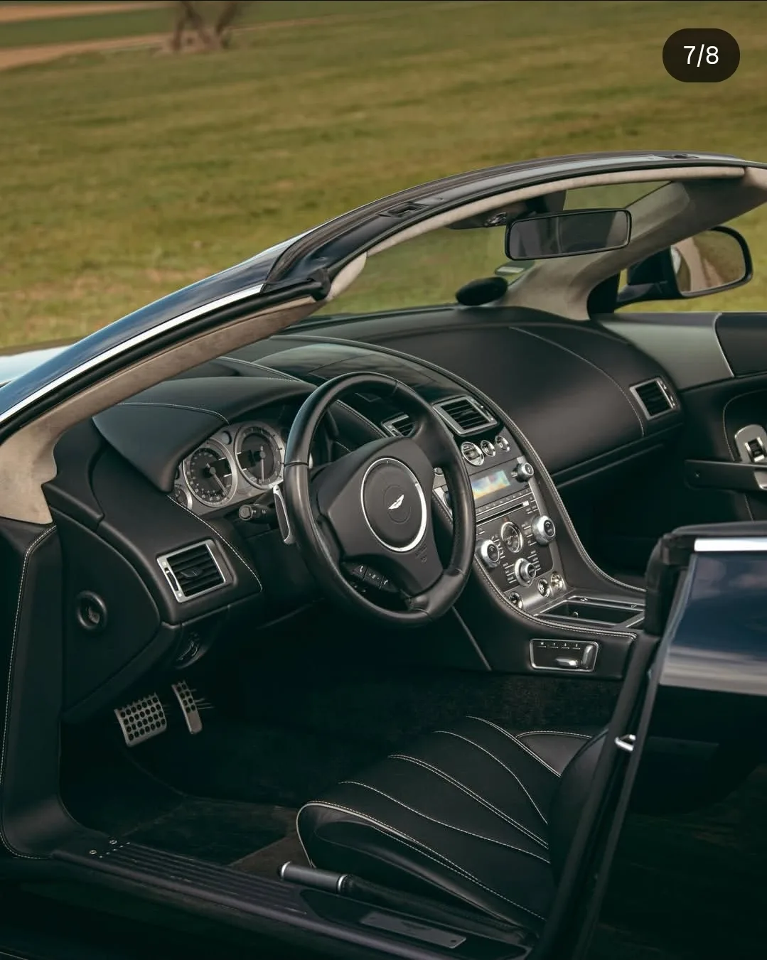 Aston Martin DB9 V12 Volante