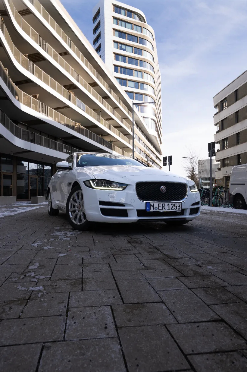 Jaguar XF