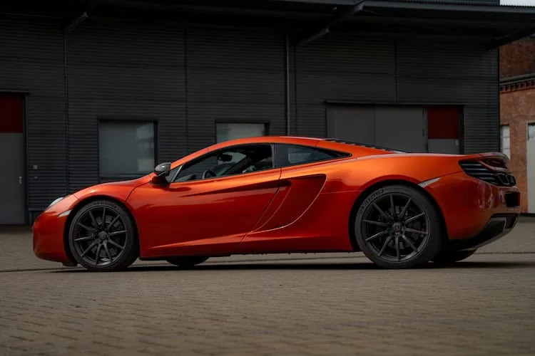 McLaren 12C