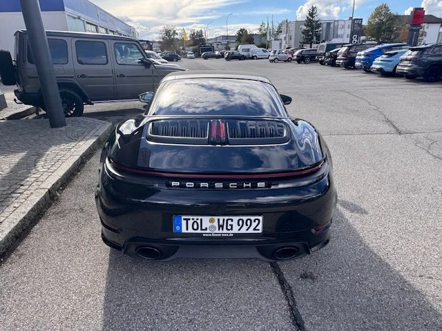 Porsche 911 Carrera 992.2