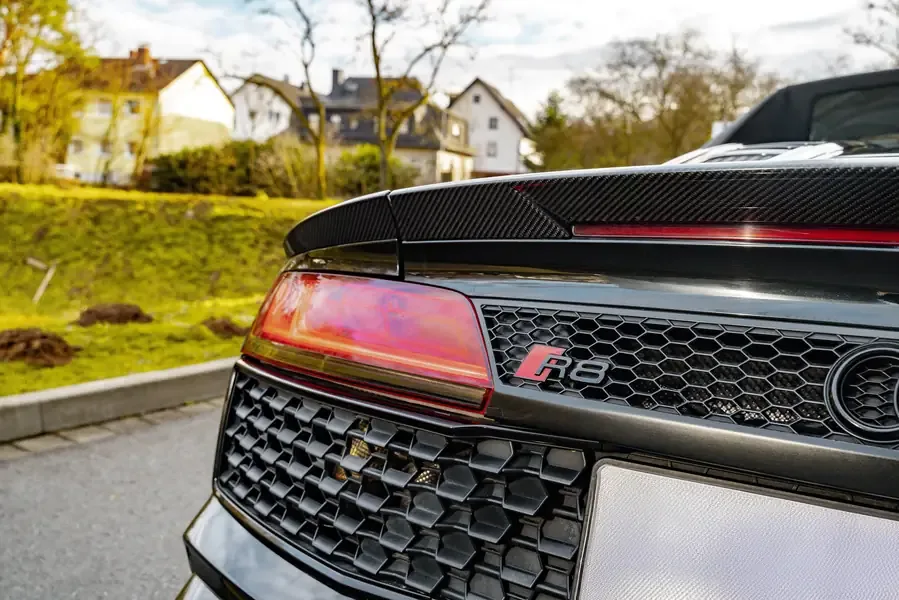 Audi R8