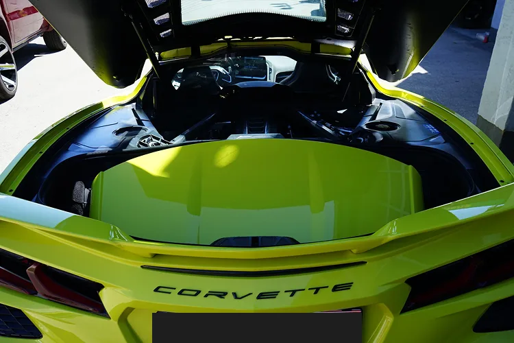 Corvette C8
