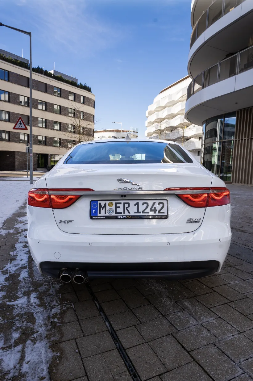 Jaguar XF