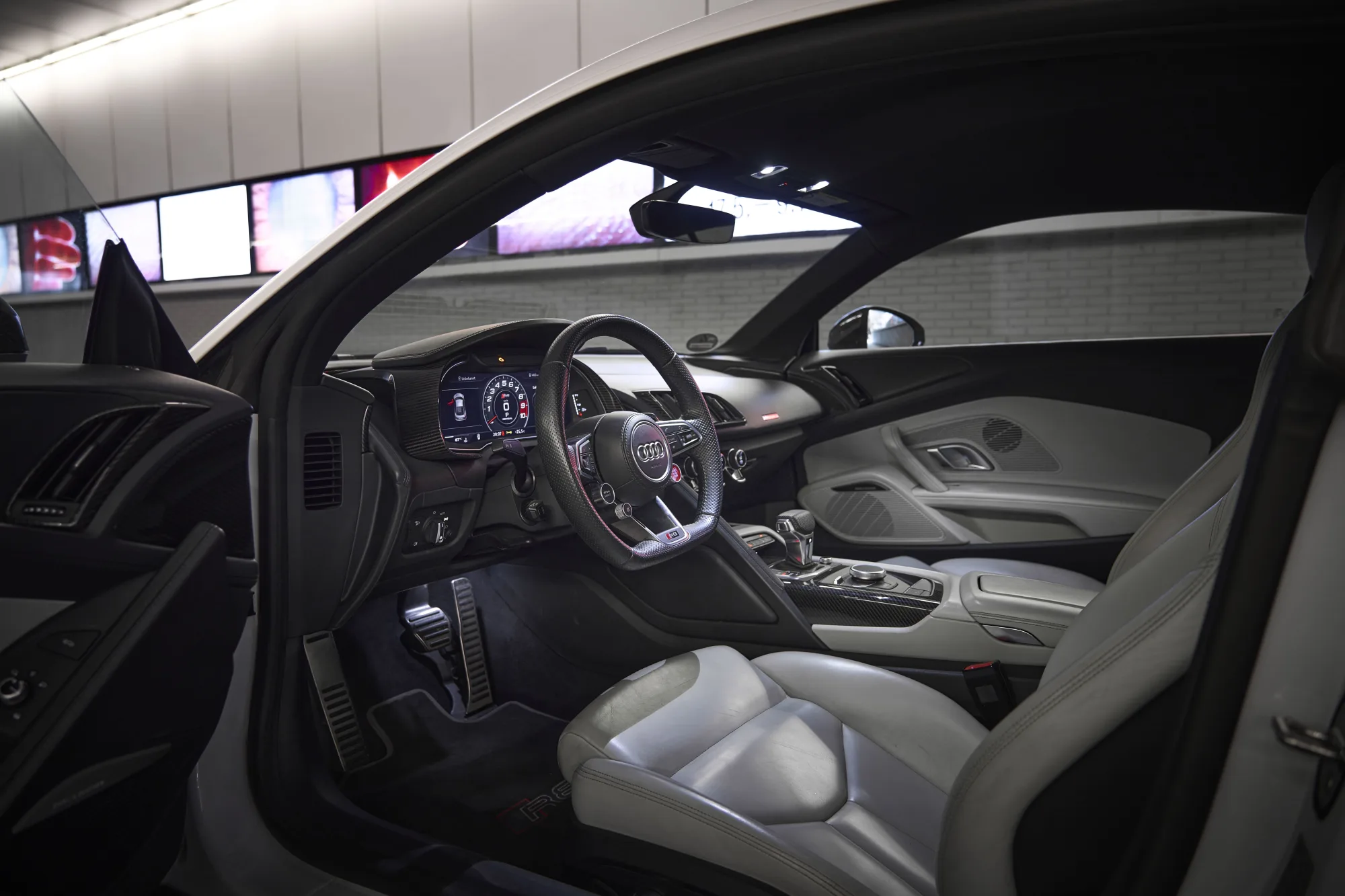 Audi R8