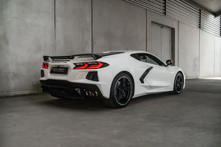 Corvette C8