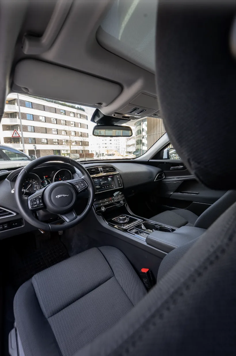 Jaguar XF