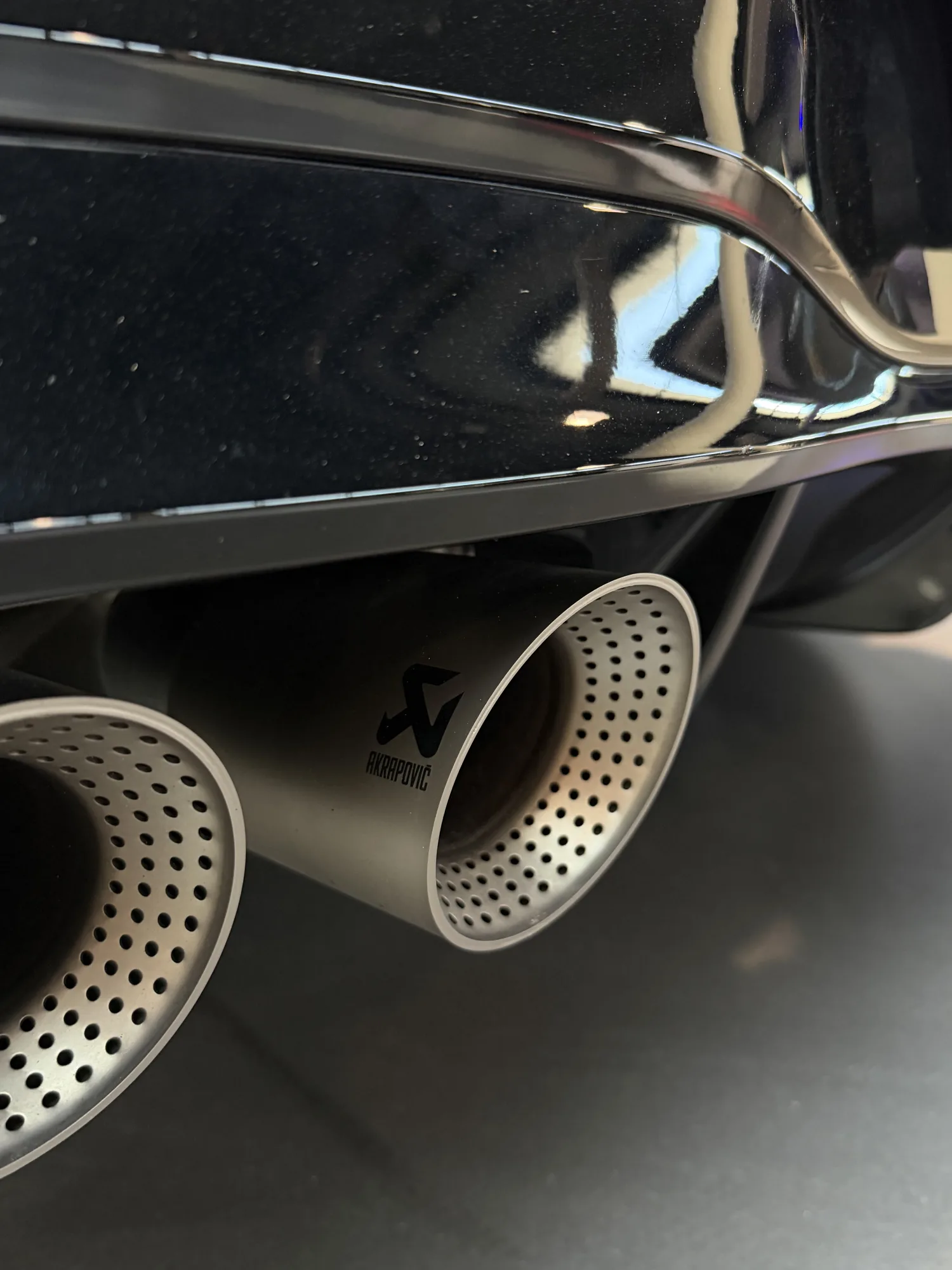 VW Golf 8R Akrapovic