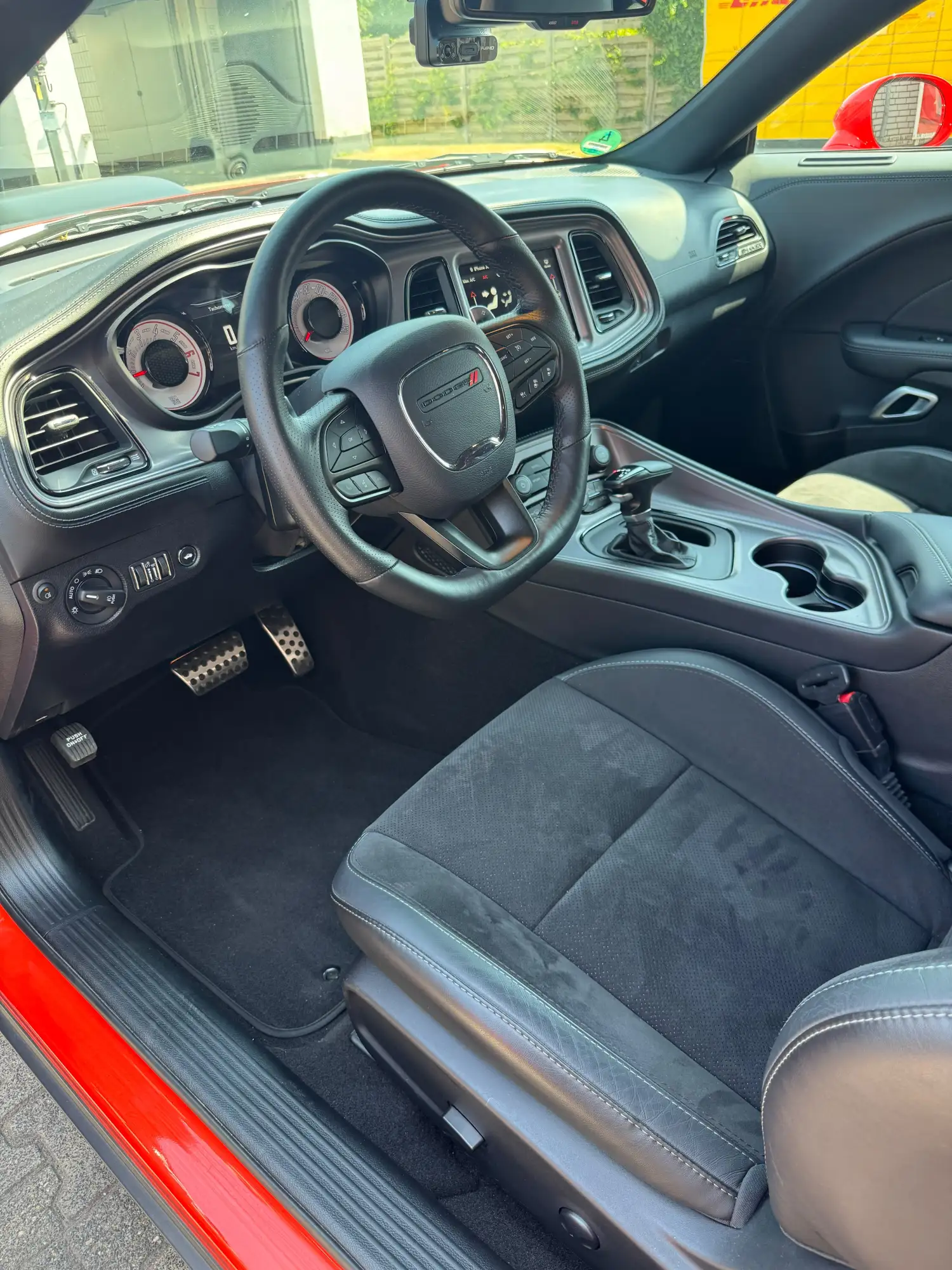 Dodge Challenger