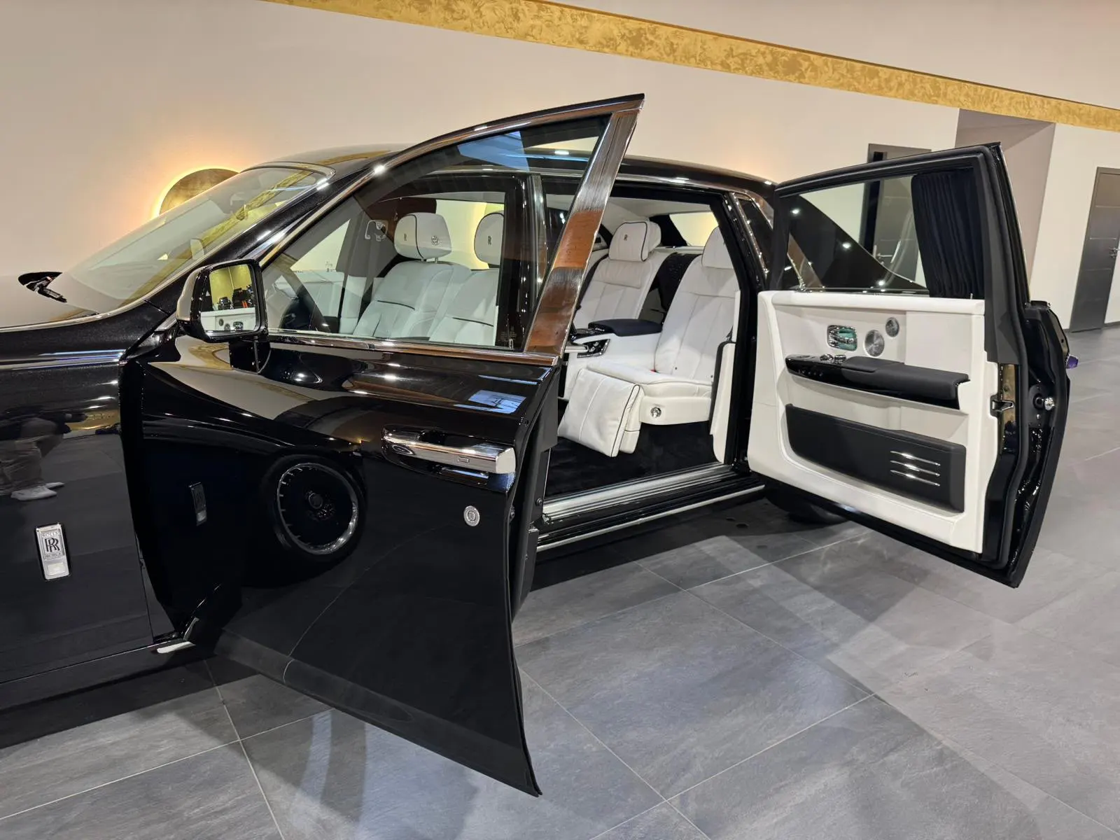 Rolls Royce Phantom