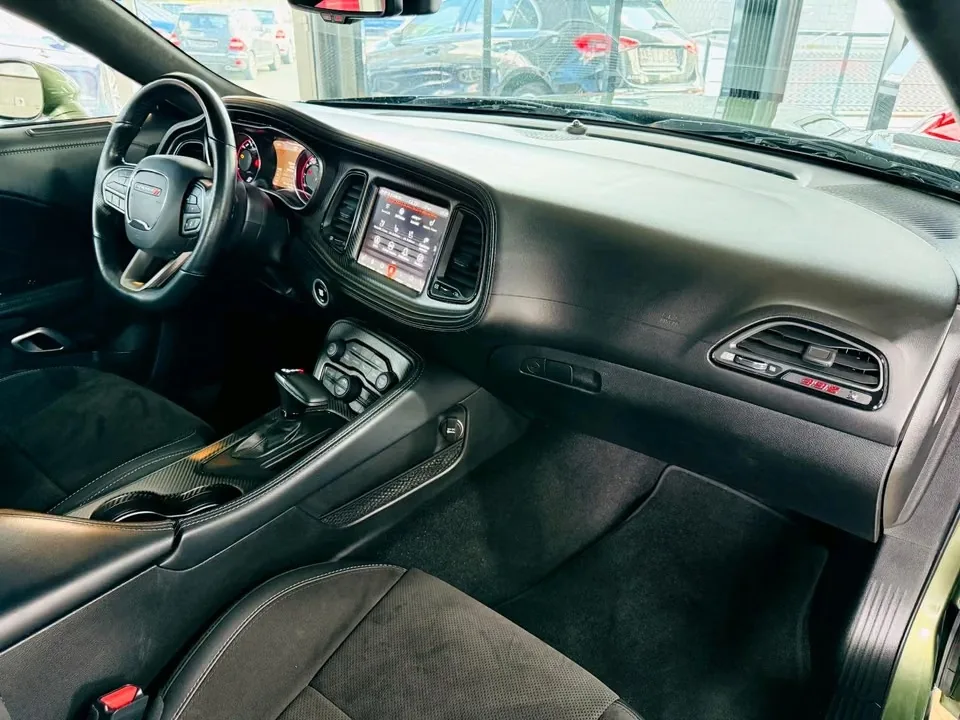 Dodge Challenger