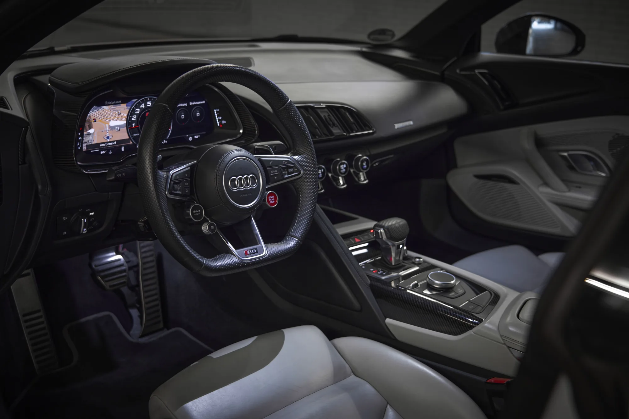 Audi R8