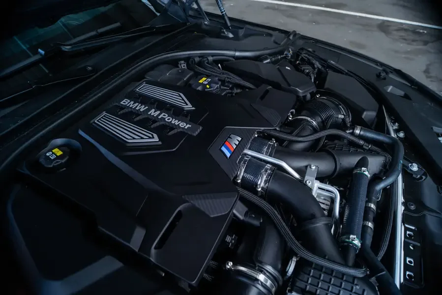 BMW M8 Competition xDrive Gran Coupe