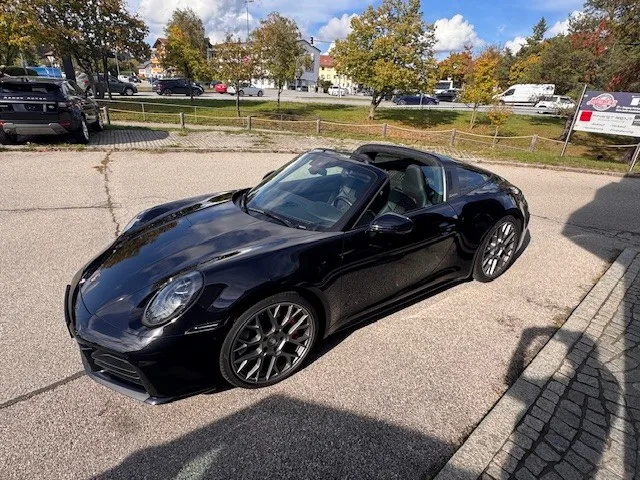 Porsche 911 Carrera 992.2